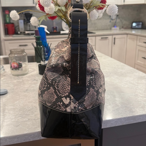 Dooney and Bourke, python, black and gray hobo shoulder bag - Picture 5 of 12